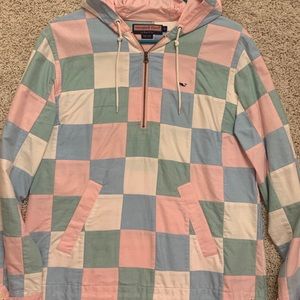 Women’s Vineyard Vines 1/4 zip.